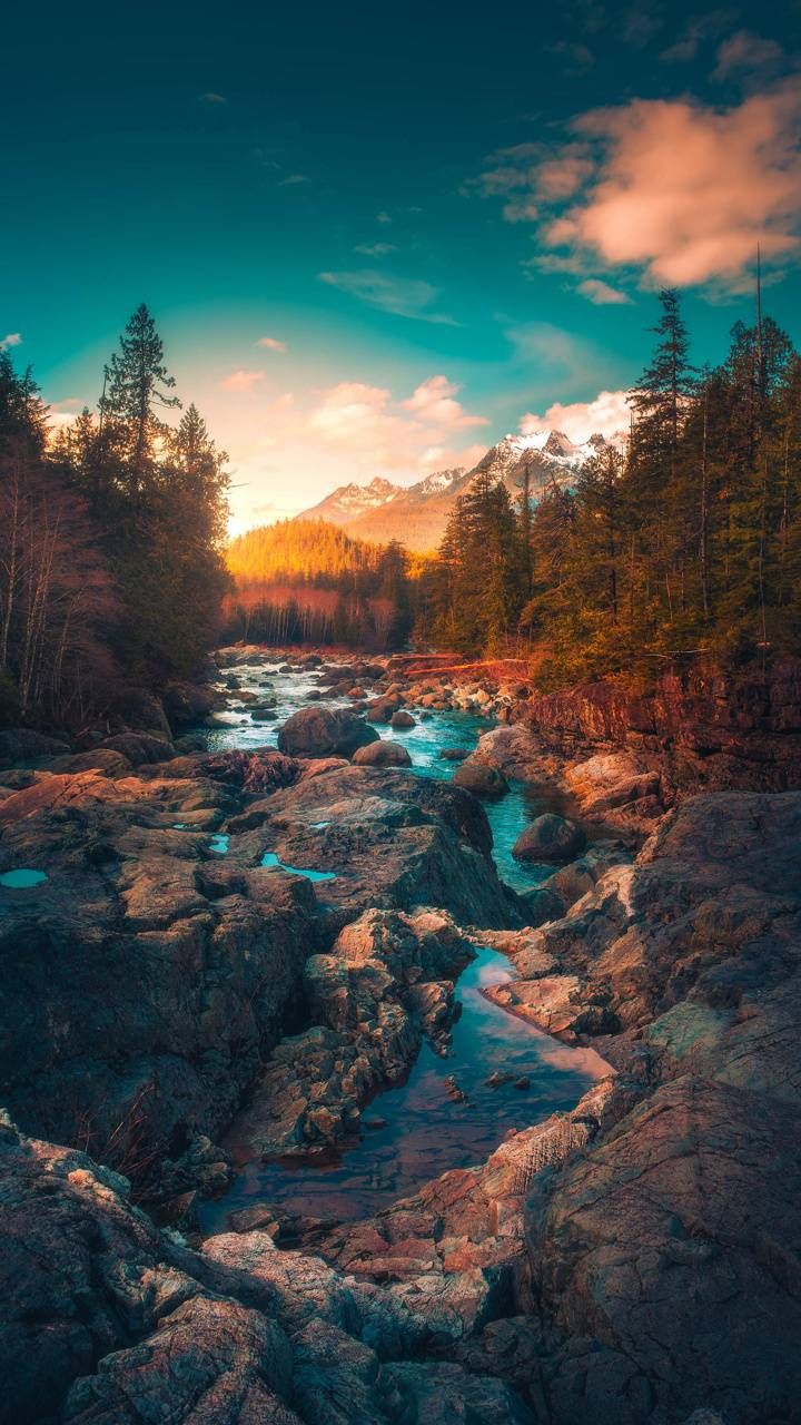Nature Mountain River HD